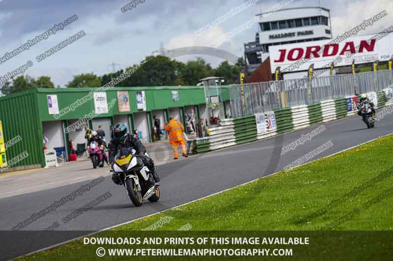 enduro digital images;event digital images;eventdigitalimages;mallory park;mallory park photographs;mallory park trackday;mallory park trackday photographs;no limits trackdays;peter wileman photography;racing digital images;trackday digital images;trackday photos